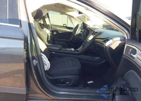 2019 Ford Fusion Se z USA, uszkodzony, nr VIN 3FA6P0T95KR270432